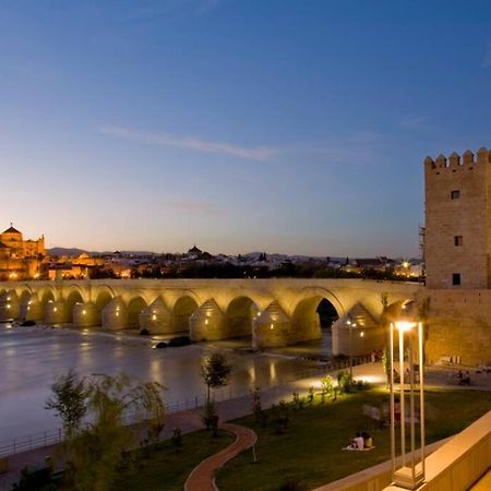 コルドバApartamento Al-Zhara, Junto Puente Romanoアパートメント エクステリア 写真