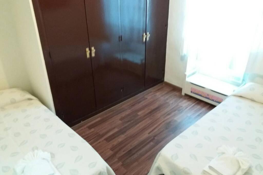 コルドバApartamento Al-Zhara, Junto Puente Romanoアパートメント エクステリア 写真