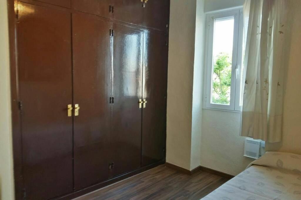 コルドバApartamento Al-Zhara, Junto Puente Romanoアパートメント エクステリア 写真